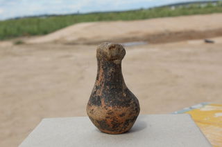 Die Archäologen vermuten, dass diese Rassel ein Kinderspielzeug aus der Keltenzeit ist.