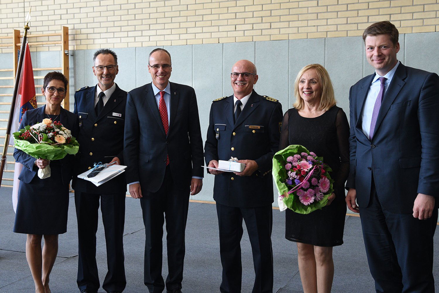 Innenminister Peter Beuth Verabschiedet Harald Schneider In Ruhestand