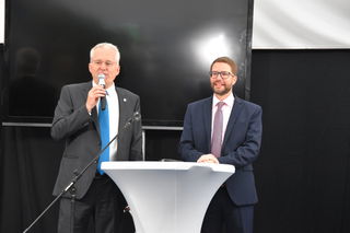 Landrat Thorsten Stolz und Bürgermeister Andreas Weiher (links)