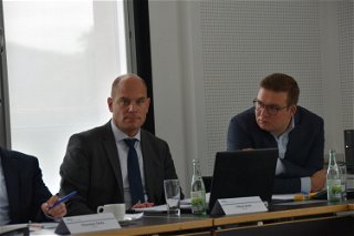Principal Tobias Koch und Berater Lorenz Löffler von prognos