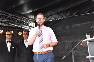 Landrat Thorsten Stolz lobt das Engagement der Gemeinde.