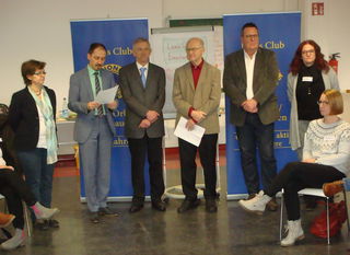 v.l.: Kerstin Schmeckthal (KSF), Oliver Naumann und Reinhard Stark (LC GN), Dieter Klein (LC Bad Orb-GN), Ulrich Vormwald (ARS), Christine Schießl (Lions). 
