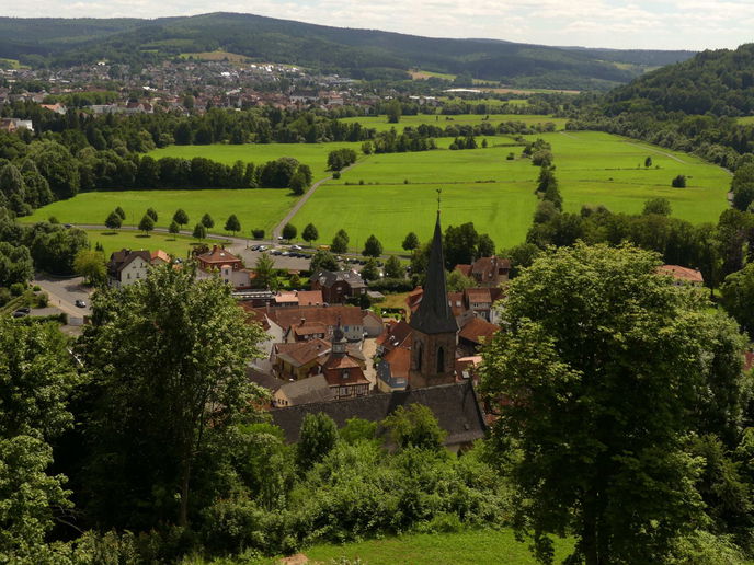 Auf dem Rundwanderweg „Stolzenberger Ritterblick“ bietet sich dem Auge ein weiter Blick ins Kinzigtal.