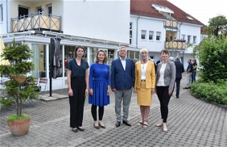 Familie Ginter aus Fulda ist neuer Eigentümer der Seniorenwohnanlage im Klostergarten.