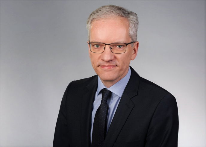 Dr. Carsten Schmidt klärt in Bezug auf die Bakterien auf. - Foto: privat