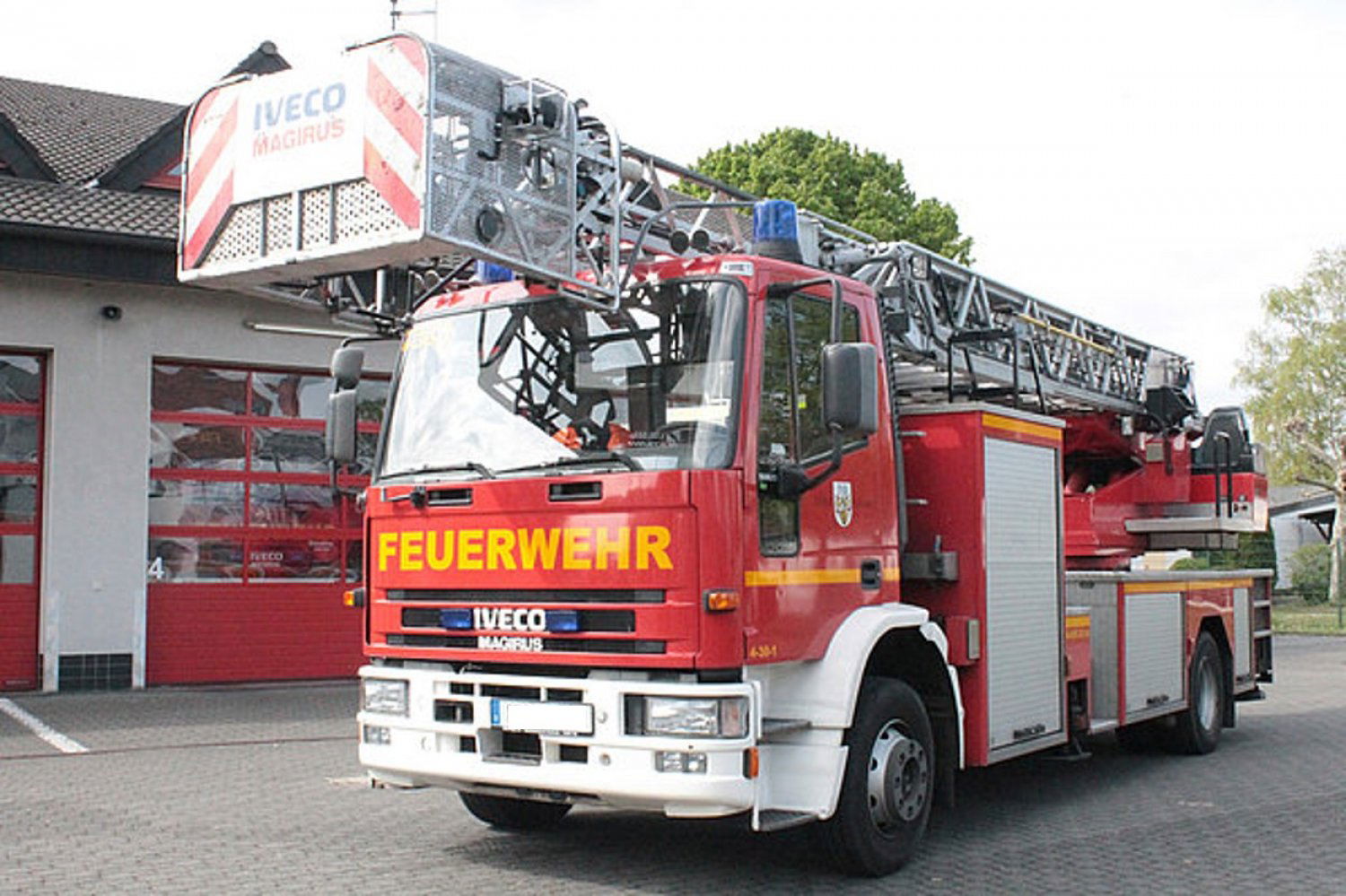 Hanauer Feuerwehr Erhält Neue Drehleiter