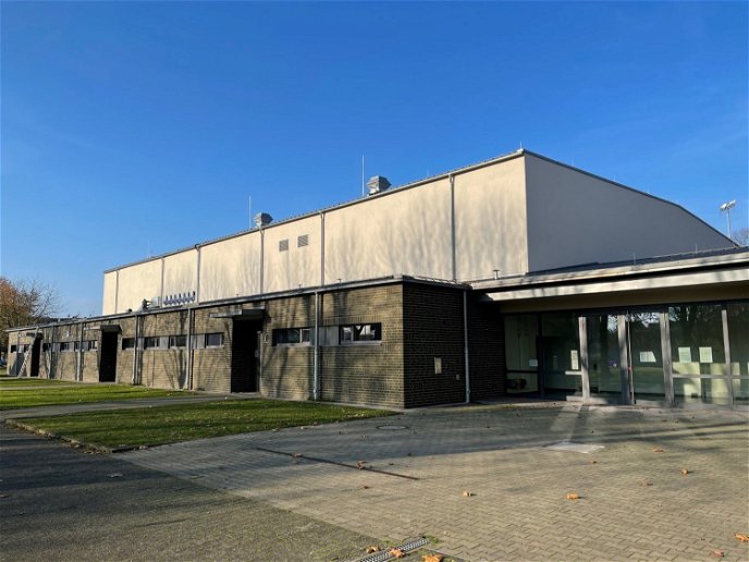 Die Großsporthalle der Kreisrealschule in Gelnhausen wird zu einem Impfzentrum. Ein weiteres Impfzentrum entsteht in Hanau in der August-Schärttner-Halle  - Foto: Kreispressestelle Main-Kinzig-Kreis