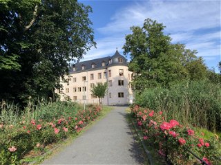 Das Schloss Wächtersbach lädt zur feierlichen Einweihung ein