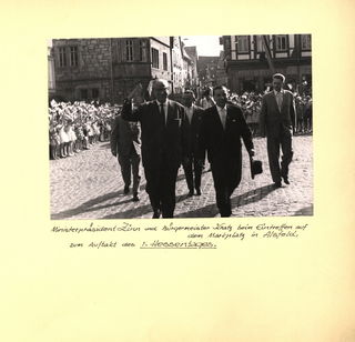 60 Jahre Hessentag: Am 30. Juni 1961 eröffnete der damalige Ministerpräsident Georg-August Zinn den ersten Hessentag in Alsfeld.  - Archivfoto (1): Hessisches Hauptstaatsarchiv