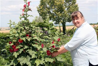 Andrea Rahn-Farr (49) ist ausgebildete Diplom-Agraringenieurin und bewirtschaftet in Büdingen-Rinderbürgen einen landwirtschaftlichen Familienbetrieb