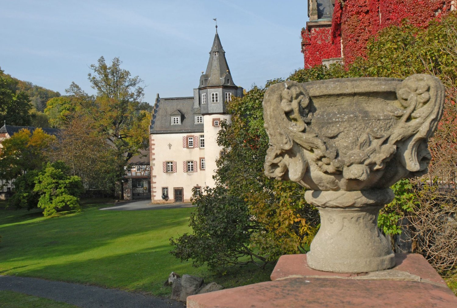 In romantischer Lage gelegen: Das Stumm'sche Schloss Ramholz