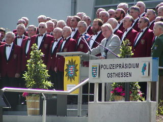 Der „Schwarze Sheriff“ bei der Einweihung des Polizeipräsidium Osthessen 