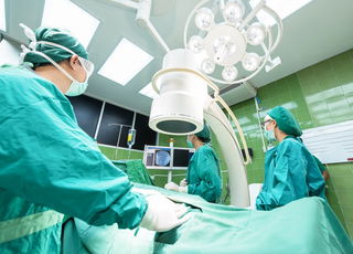 Weniger OPs, mehr Corona Patienten aktuell