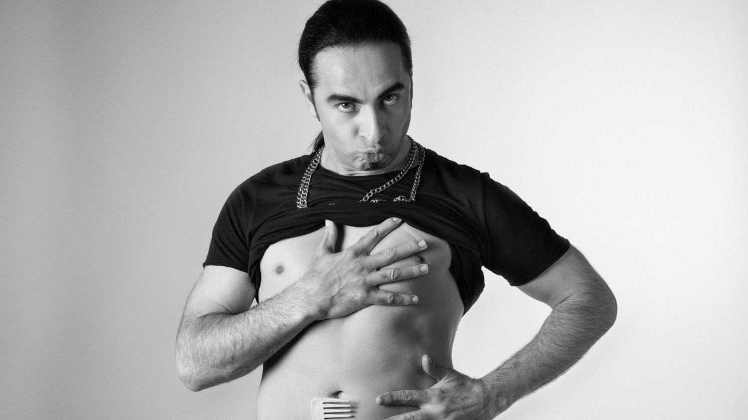 Comedian Bülent Ceylan meldet sich mit Videobotschaft zurück