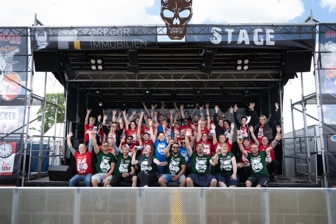 Das Organisationsteam von Rock den Acker mit seinen Helferinnen und Helfern.