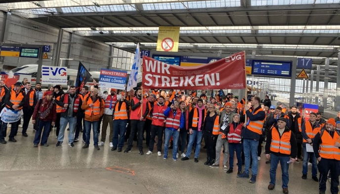 Beim letzten EVG-Streik in München. 