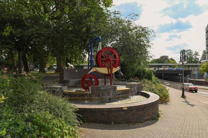 Mehr Arbeitsaufwand als vermutet gab es am Brunnen vor dem Kanaltor.