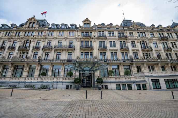 Die Staatskanzlei in Wiesbaden ist Sitz des Hessischen Ministerpräsidenten. 