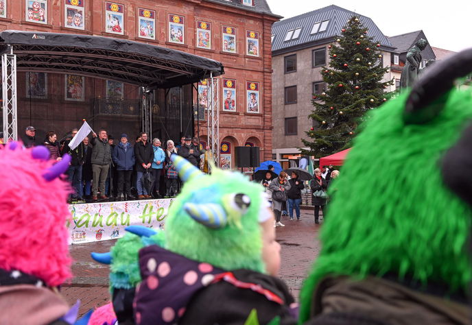 Oberbürgermeister Kaminsky hisst die weiße Flagge.