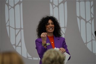 FFH-Moderatorin Evren Gezer führte durch die Veranstaltung 