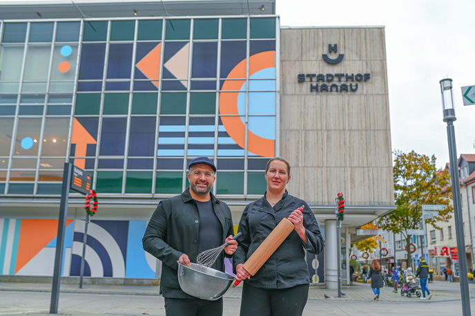 Jessica und Murat Simsek eröffnen im Stadthof ihr neues Café-Konzept, welches Tradition und Moderne vereint. 