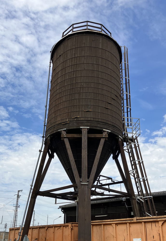 Das alte, im Jahr 1988 angeschaffte Silo war aufgrund seiner Holz-Bauweise mittlerweile in die Jahre gekommen und verursachte hohen Reparatur- und Wartungsaufwand.  - Foto: Stadt Hanau