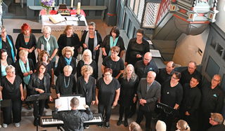 Vollbesetzt war die evangelische Kirche in Mottgers, in der ein festliches Chorkonzert stattfand.