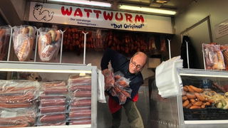 Kultur, Kulinarik und Komik locken am kommenden Wochenende nach Hanau: Etwa erstmals die Hamburger Marktschreier von Freitag bis Sonntag auf den Freiheitsplatz.  - Foto: JOBO
