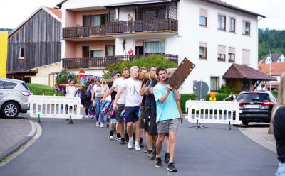 Am Samstag findet das traditionelle Aufstellen des Kierbaumes statt.