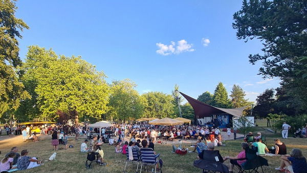 Kurparkfest Bad Soden-Salmünster rund um den Musikpavillon