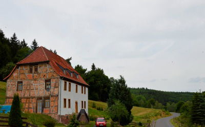 Verwaltungsgebäude der ehemaligen Glashütte, erbaut in der zweiten Hälfte des 18. Jahrhunderts